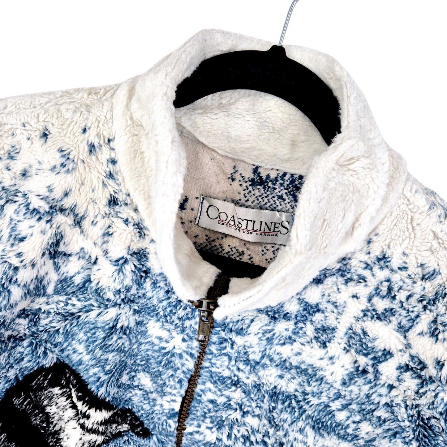 Vintage Coastlines Canada 90's White & Blue Arctic Fleece Jumper Size L